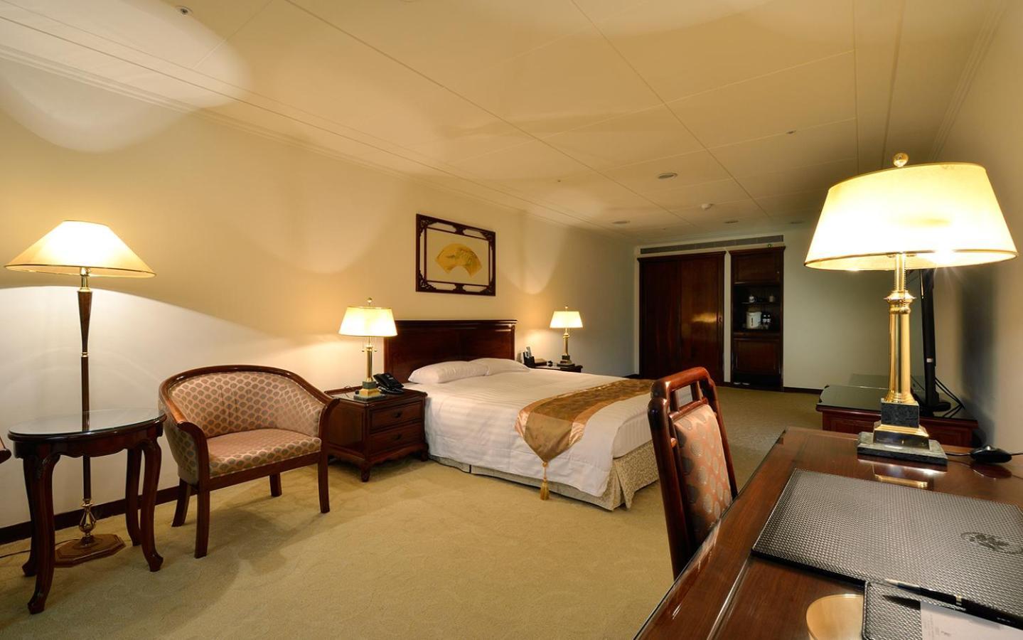 King'S Paradise Hotel Чжунлі Екстер'єр фото