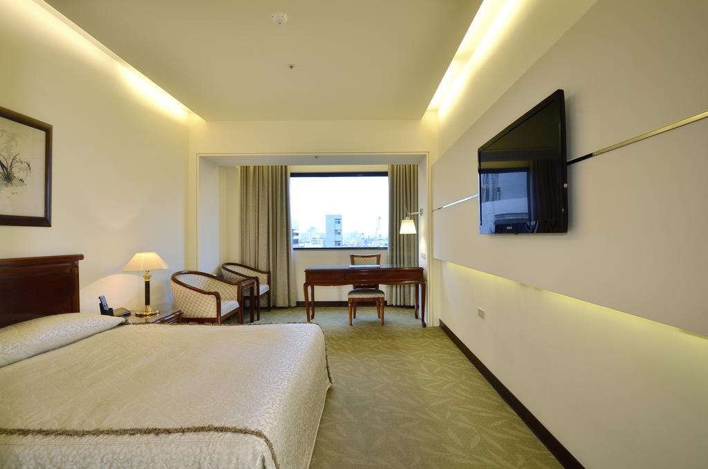 King'S Paradise Hotel Чжунлі Номер фото