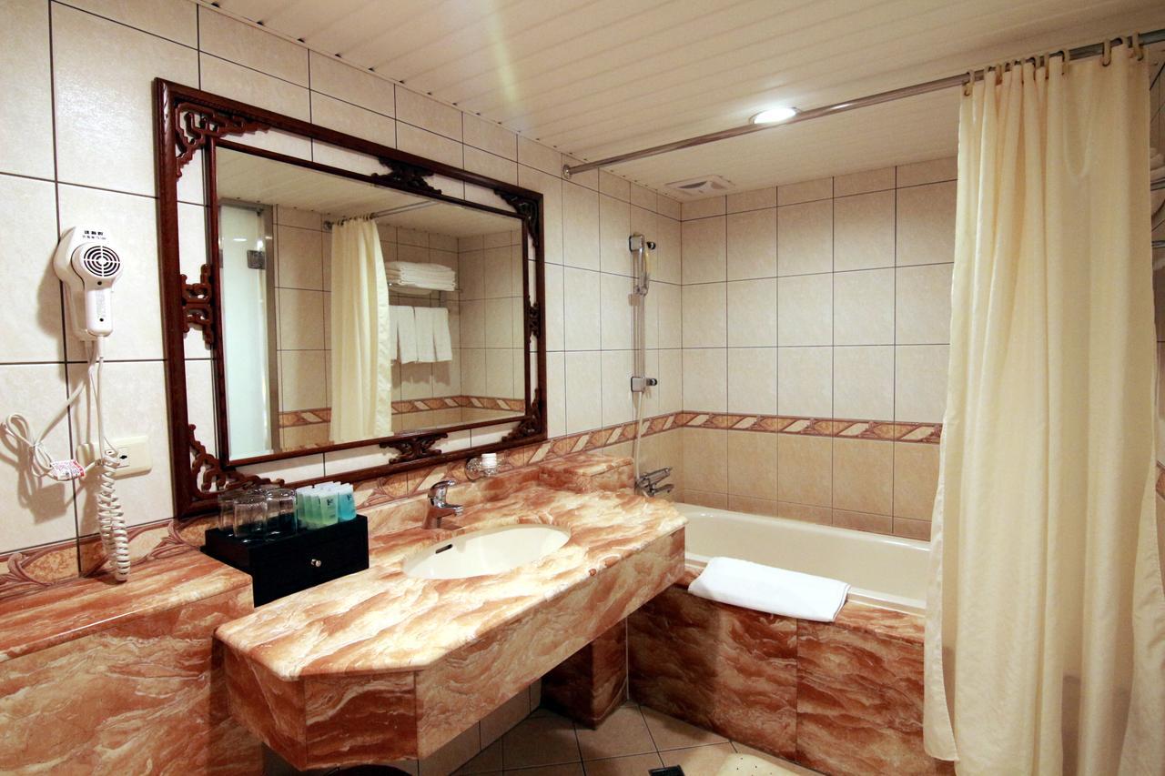King'S Paradise Hotel Чжунлі Екстер'єр фото